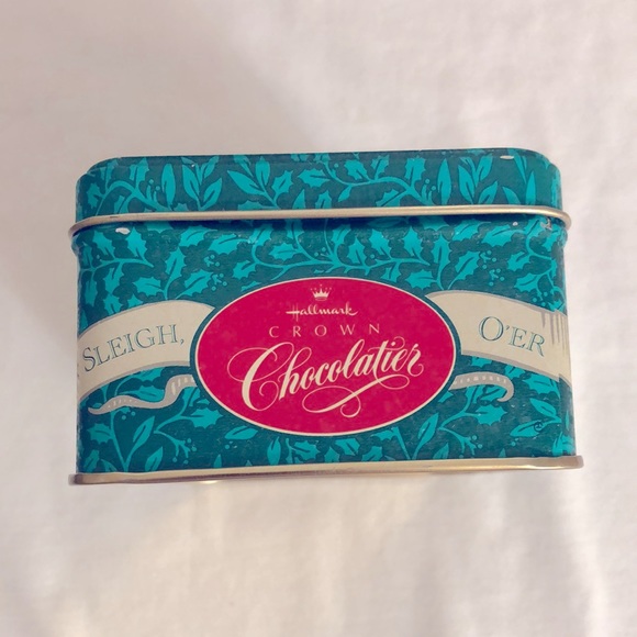 Vintage Christmas 1993 Jingle Bells Hallmark Crown Chocolatier Tin with Lid - Picture 6 of 11